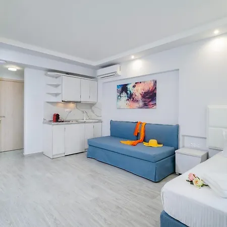 Foti's Skala Potamia