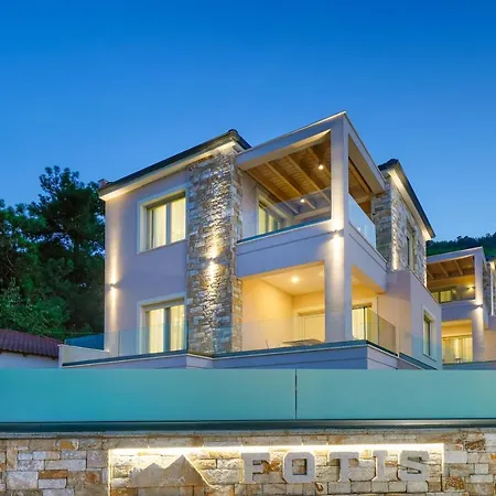 Foti's Skala Potamias