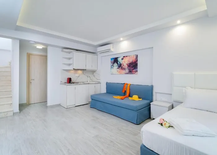 Foti's Skala Potamia